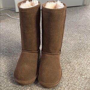 BearPaw Brown Boots